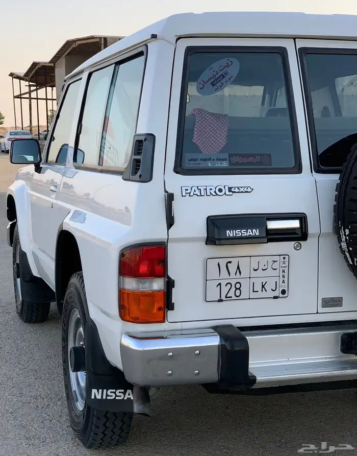 للبيع نيسان باترول ربع 1997 9
