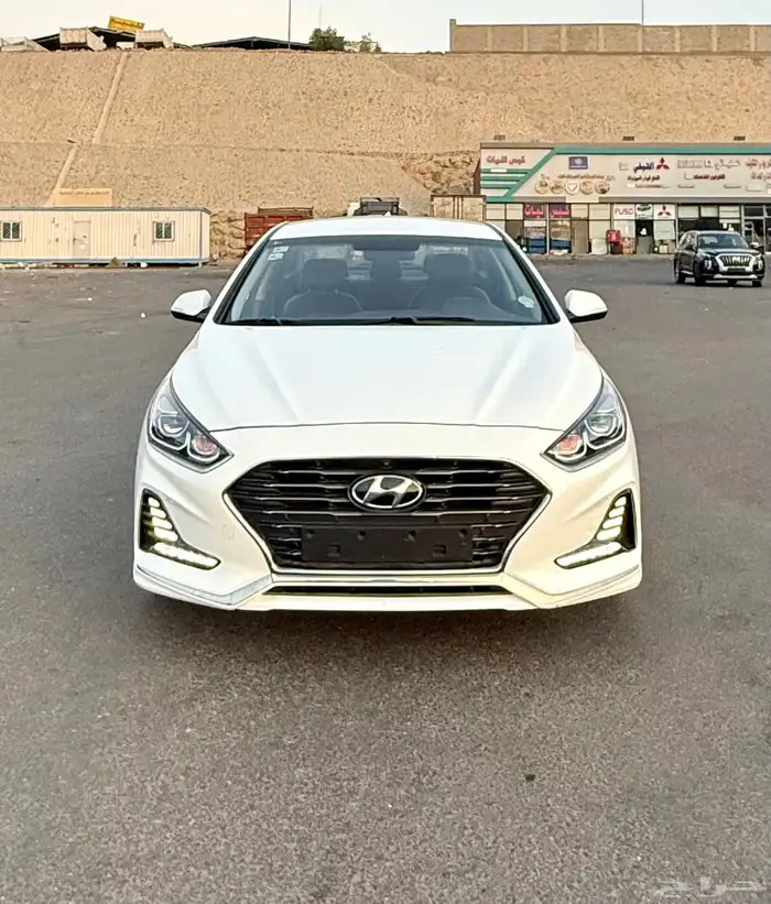 هيونداي سوناتا ( بنزين ) 2019 فل كامل بدون بانوراما 1