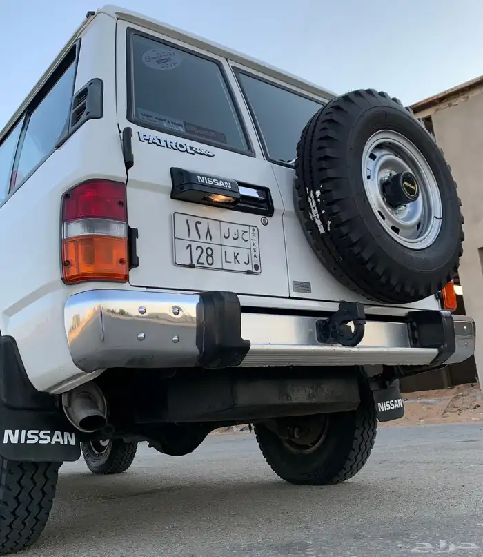 للبيع نيسان باترول ربع 1997 11