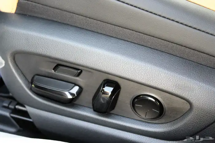 لكزس - ES300 HH هايبرد - 2025 - فل كامل - خليجي 18