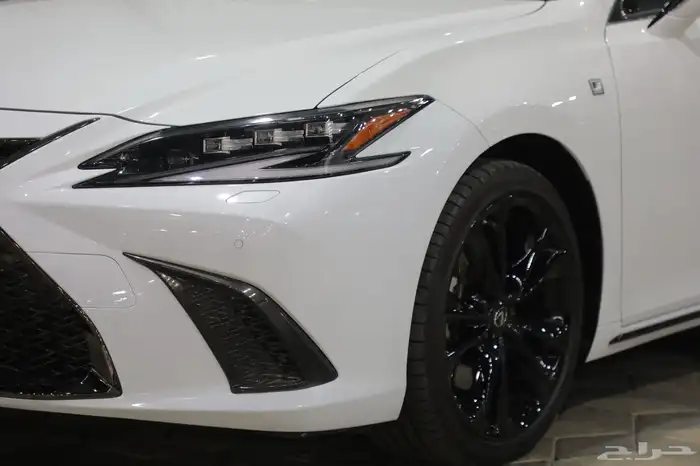 لكزس ES350 F سبورت 2024 جديد الاقل سعرا 4