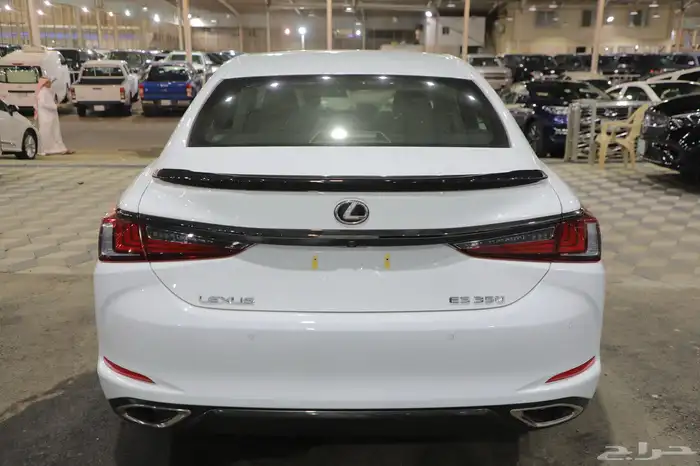 لكزس ES350 F سبورت 2024 جديد الاقل سعرا 8