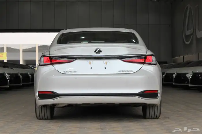 لكزس - ES300 HH هايبرد - 2025 - فل كامل - خليجي 3