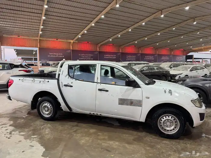ميستوبيشي 2014 L200 2