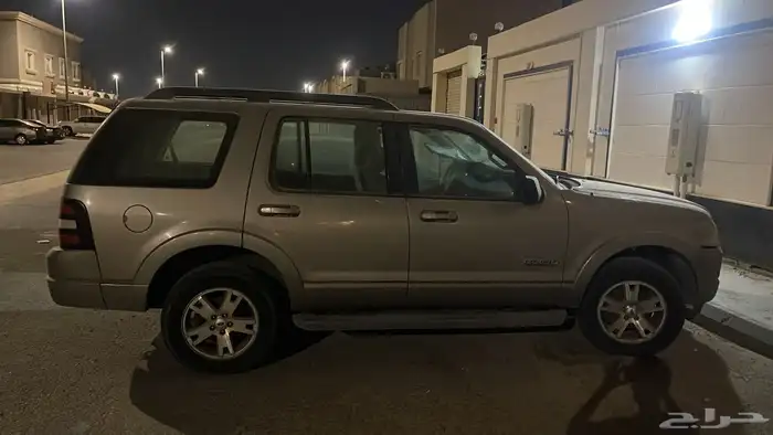 فورد اكسبلورر 2008 اللون فضي 2