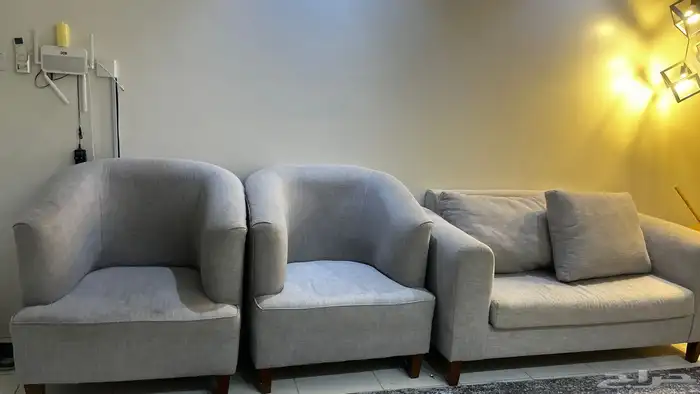 كنب وطاوله وفرشه 3