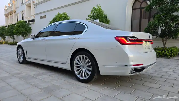 بي ام دبليو 2021 فئة 730 الناغي 7