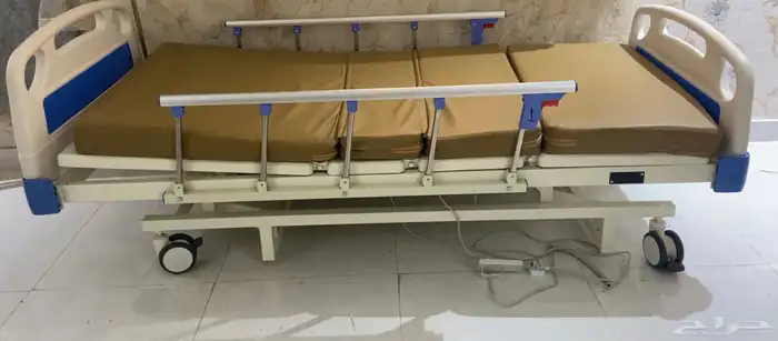سرير طبي كهربائي 0
