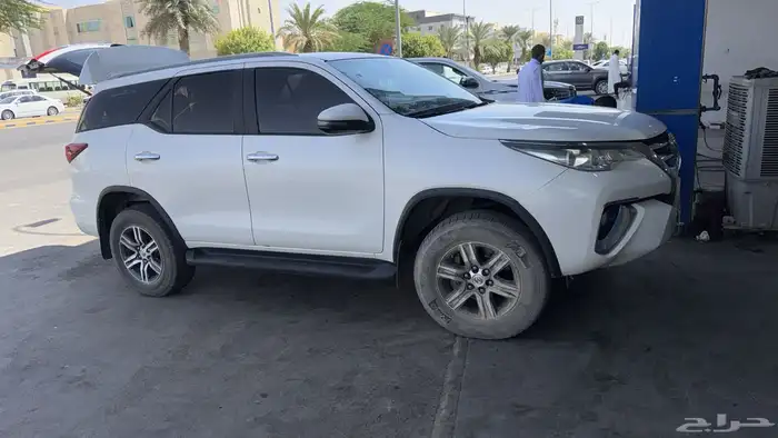للبيع فورشنر مديل 2019 سته سلندر دبل 0
