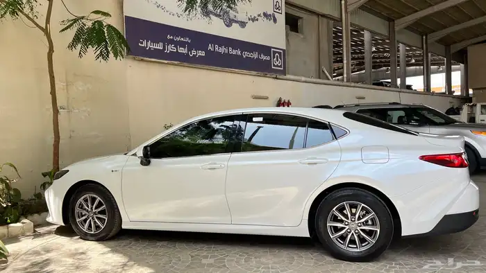 كامري 2025 E هايبرد (سعودي) 4
