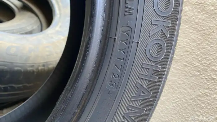 كفر يوكهاما مقاس 215   55   17 للبيع 3