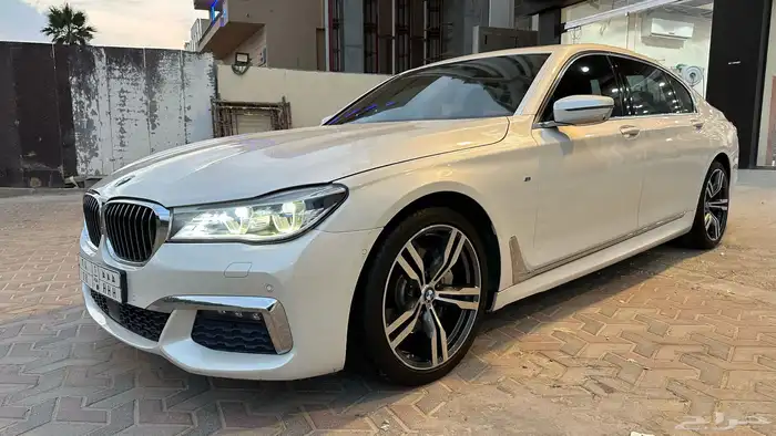 BMW 740 موديل 2018 2