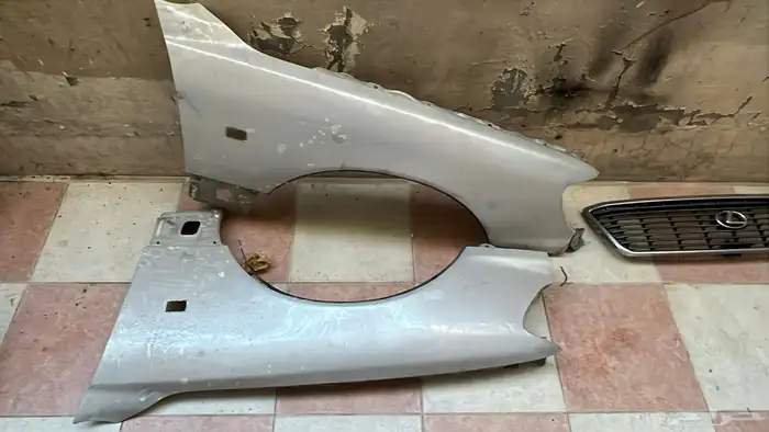 رفارف لكزس LS400 خليجي 0