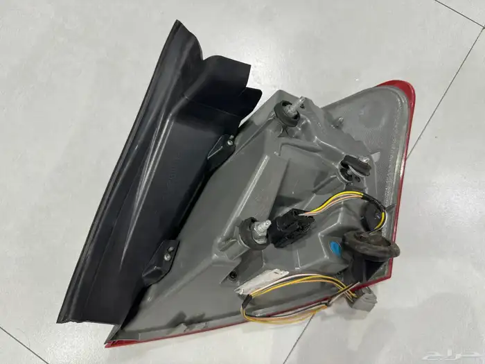 اسطب تورس 2013 - 2018 ركن يسار أصلي نظيف 4