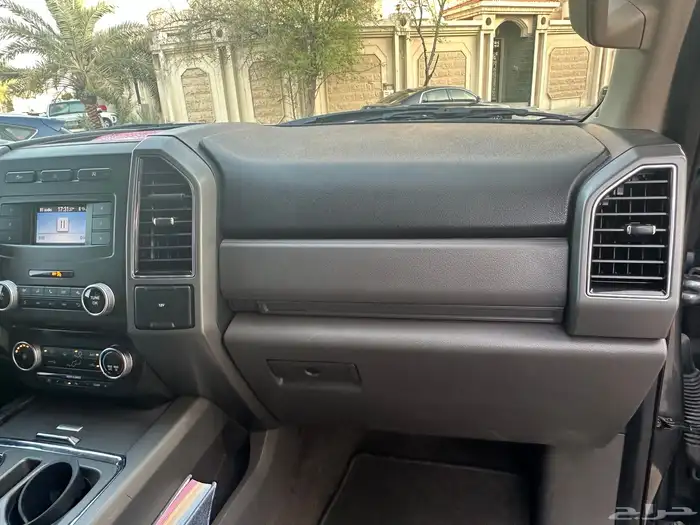 إكسبديشن 2018 XLT سعودي 12