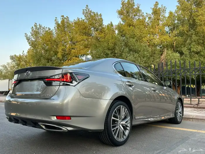 لكزس GS350 موديل 2017 سعودي فل كامل 18