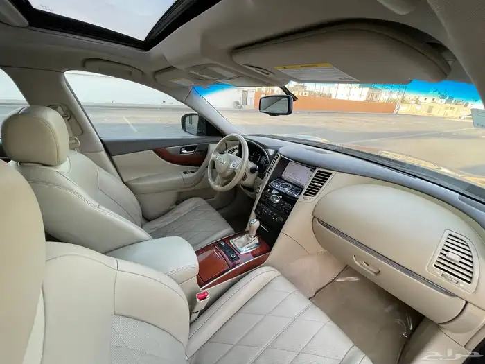 للبيع انفنيتي QX70 2016 25