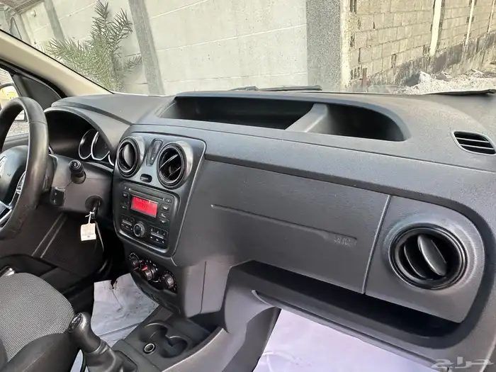 رينو دوكر 2022 بنزين جير عادي نضيف وكاله 5