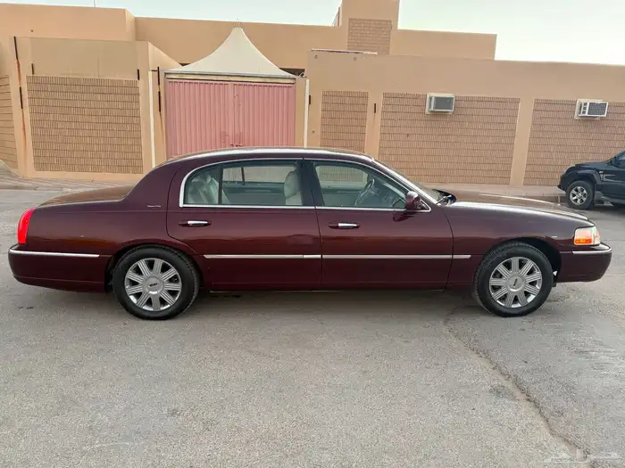 عنوان التميز فورت تاون كار شاص طويل 2003 12