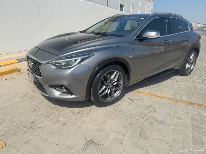 انفنتي Q30 Premium 9