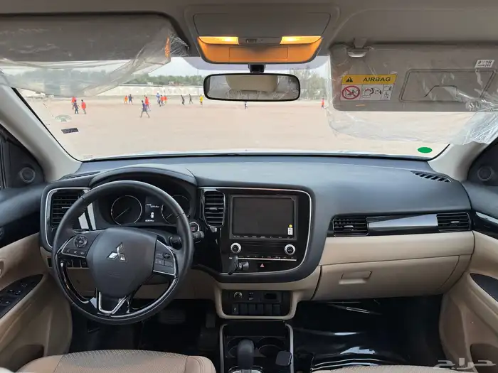 متسوبيشي اوتلاندر شبه وكاله ماشي 20 20