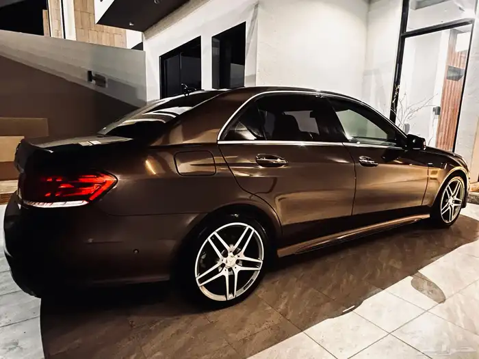 E 300 مرسيدس فل كامل مواصفات 4