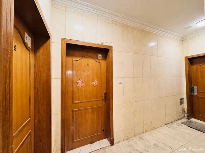للبيع عماره فى الدمام تجارية عوايل دخل 9 فى الميه 22