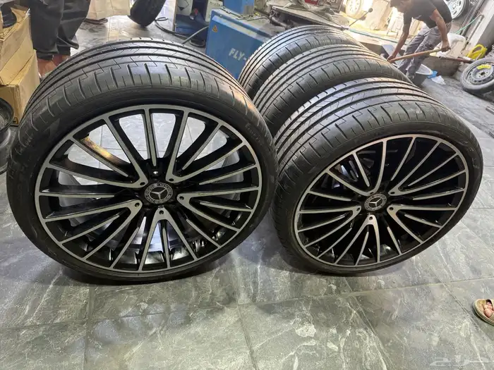 جنوط مرسدس الجوهره مقاس 21 مع كفرات بريلي اصلي وكاله 2