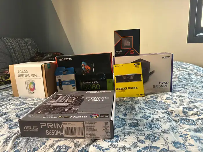 pc اي البيع rtx5060 ryzen5 9600x b650 m.2 1tb 16ram ddr5 7