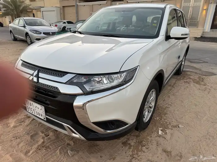 متسوبيشي اوتلاندر شبه وكاله ماشي 20 3