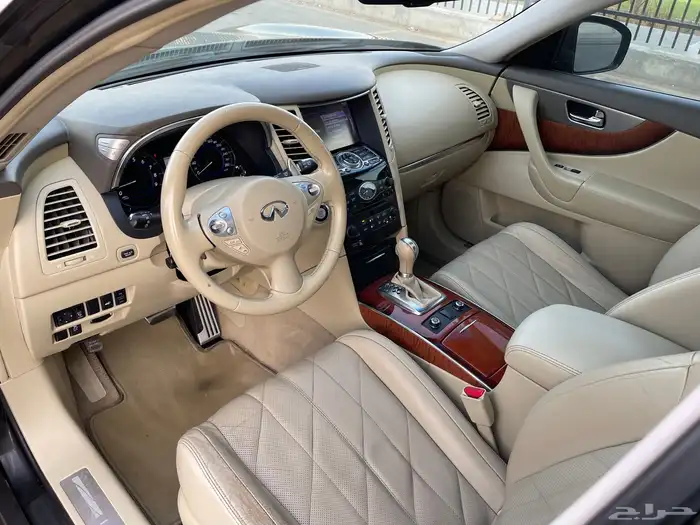للبيع انفنيتي QX70 2016 15