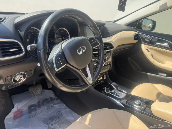 انفنتي Q30 Premium 11