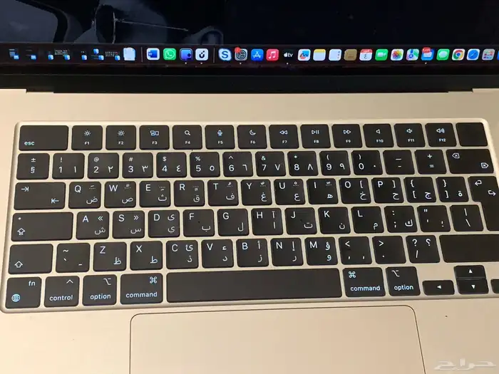 MacBook Air  ذهبي  إصدار 15.02024  ذاكره 8 8