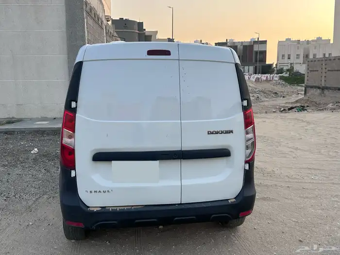 رينو دوكر 2022 بنزين جير عادي نضيف وكاله 3