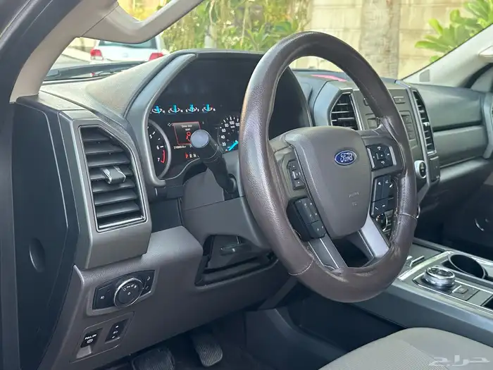 إكسبديشن 2018 XLT سعودي 13