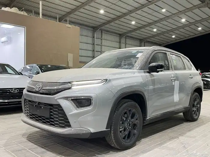 تويوتا اوربان كروز 2025GLXفل كامل سعودي(بنزين)1.5L 1