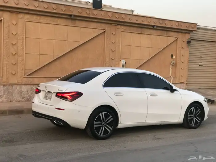 مرسيدس A220 2021 فل كامل نظيف للبيع 6