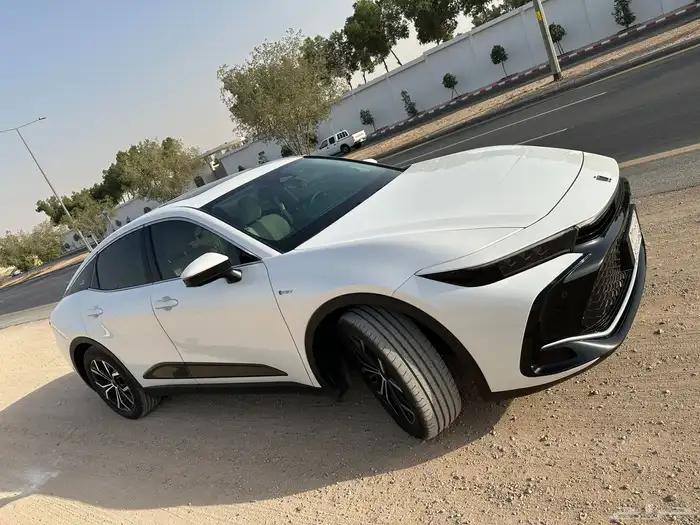 تويوتا كراون 2025 بريميوم للتنازل بدون مقابل 2