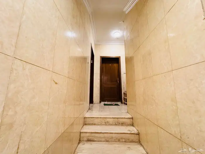 للبيع عماره فى الدمام تجارية عوايل دخل 9 فى الميه 12