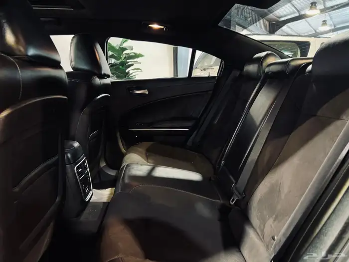 تشارجر 2019 GT V6 (عرض خاص) 8