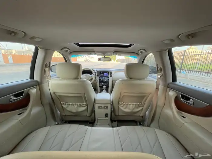 للبيع انفنيتي QX70 2016 18