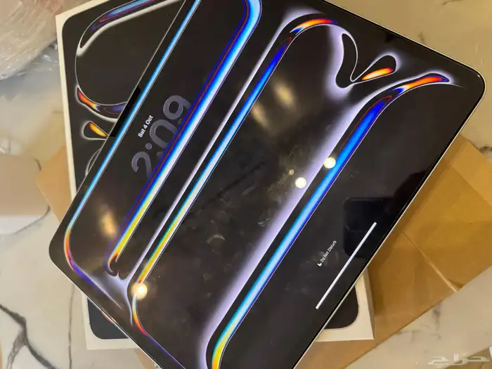ايباد برو M4 شاشه 13 انش 0