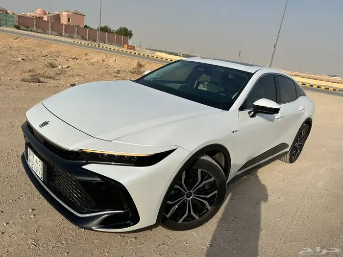 تويوتا كراون 2025 بريميوم للتنازل بدون مقابل 0