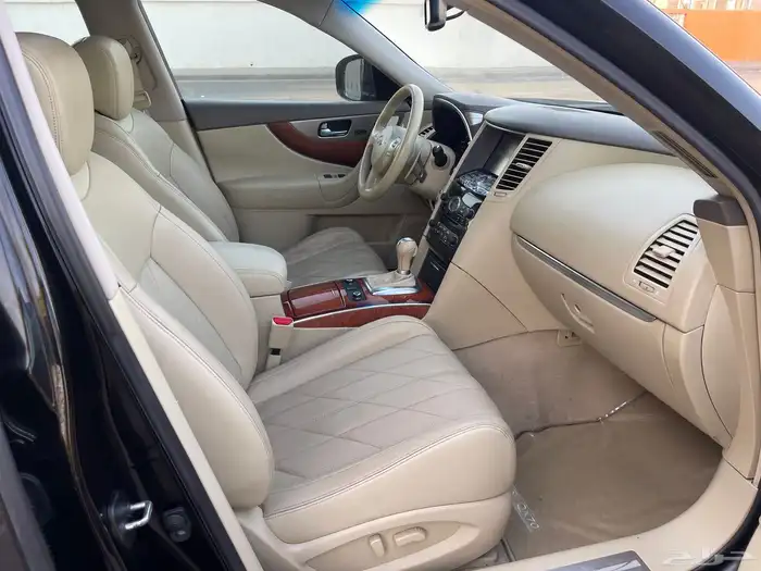 للبيع انفنيتي QX70 2016 23