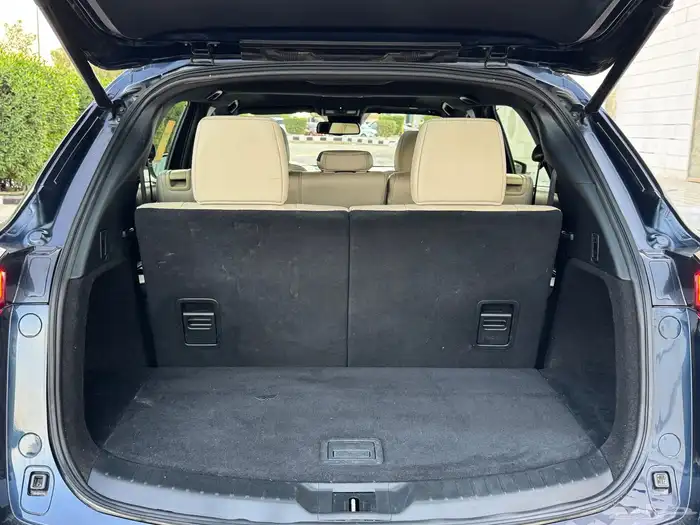 مازدا CX-9-2020نص فل 36