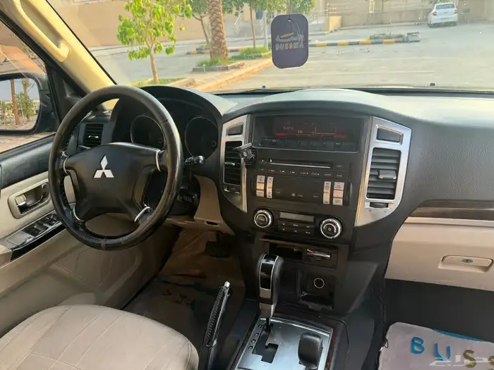 باجيرو 2015 11