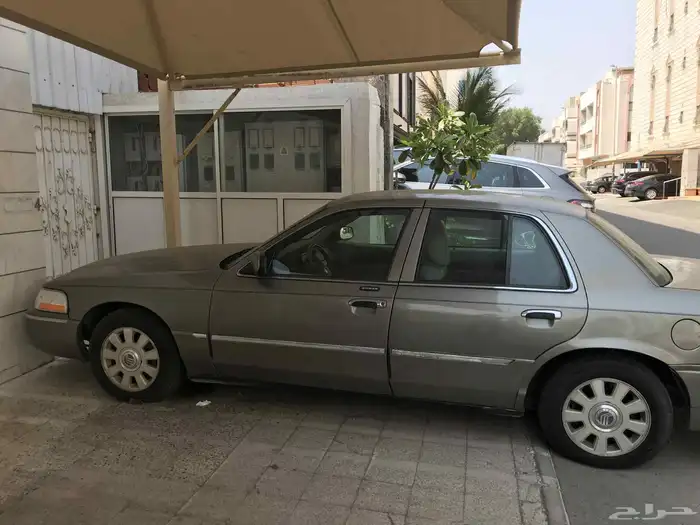 فورد غراند ماركيز ال اس 4