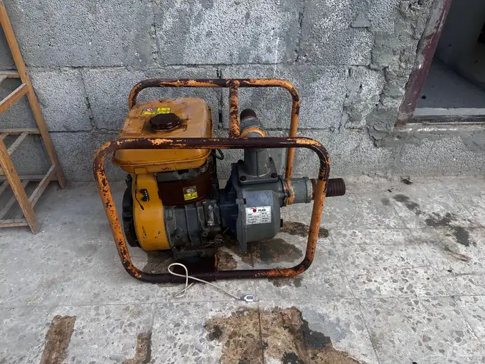 بيع اغراض معدات سلامة ومواد نظافة 1