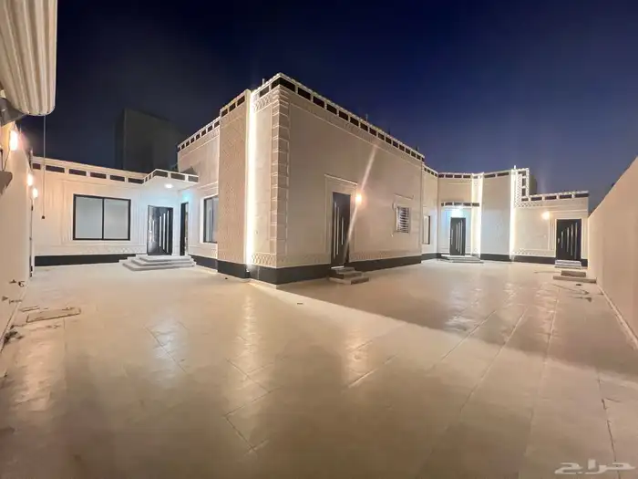 للبيع دور بالخبراء حي المجد 4