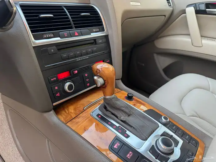 اودي 2007 فل كامل Q7 24